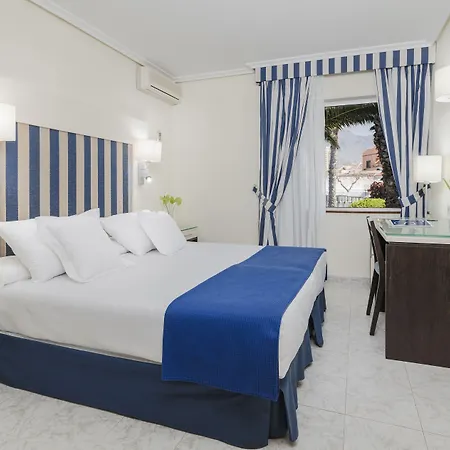 H10 Palmeras 4*
